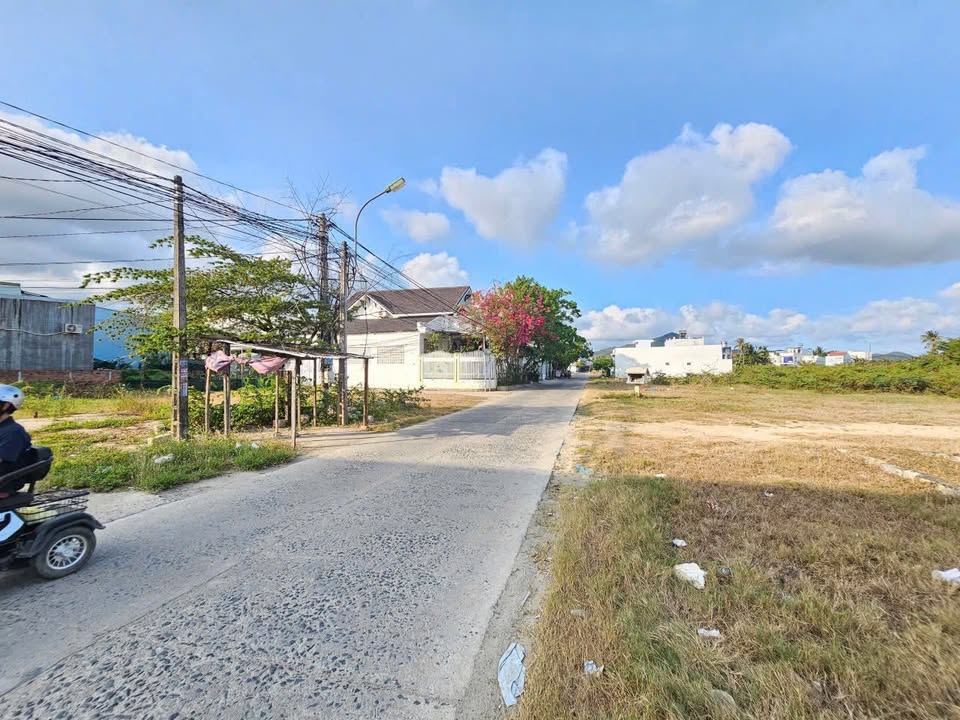 Đất Thôn Trung Vĩnh Phước Nha Trang 96.9m² giá 1.52 tỷ - Sổ đỏ chính chủ, bớt lộc!
