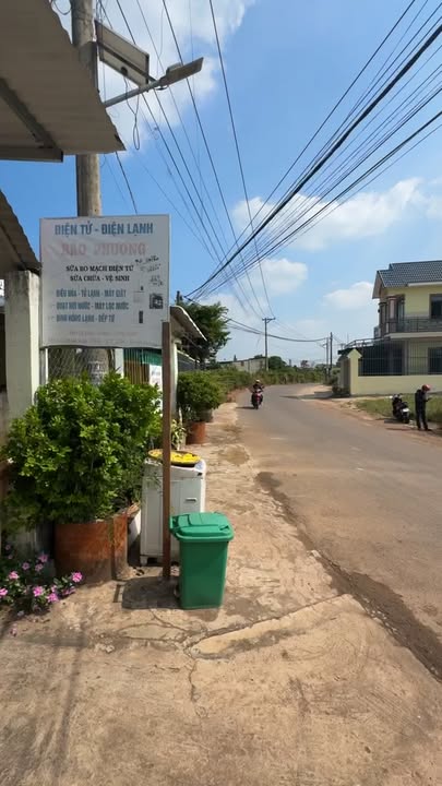 Đất mặt tiền đường nhựa, xã Cây Gáo, 125m² giá 900 triệu - Kinh doanh ngay!