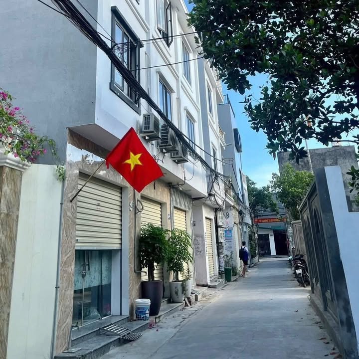 Nhà cho thuê Hồ Tùng Mậu 40m² giá 25 triệu - Vị trí đắc địa bên Goldmark City!