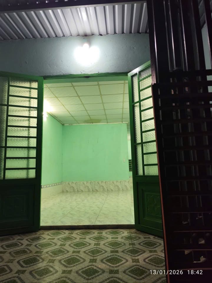 Nhà cho thuê 6a, đường lại Hùng Cường, 48m² giá 3.5 triệu - Tiện nghi gần cầu đình!