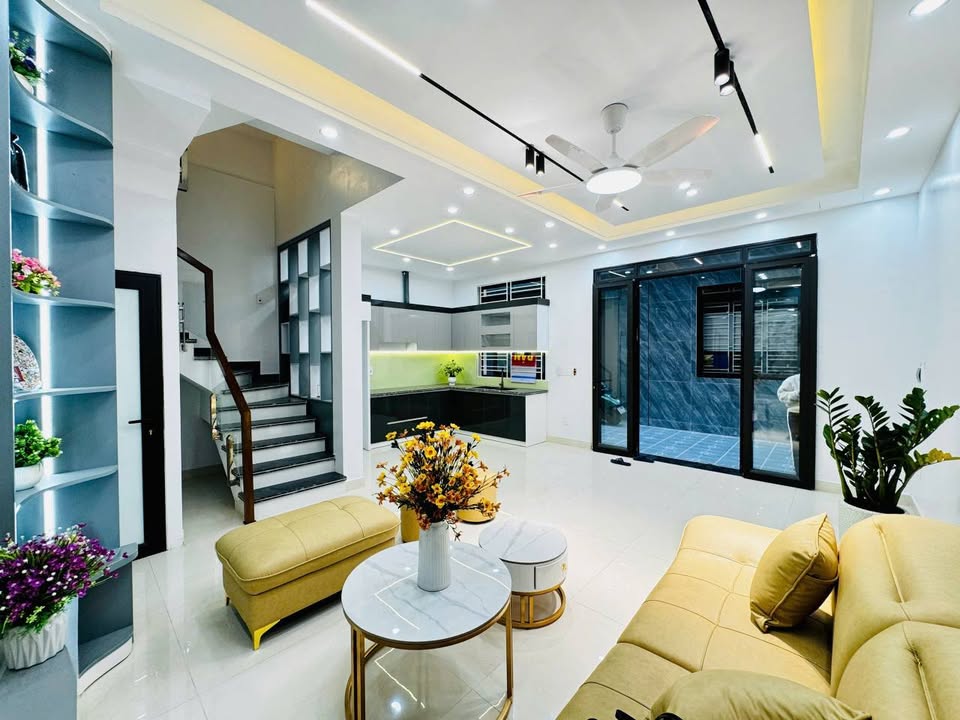 Nhà 4 Tầng Phạm Hữu Điều 40m² giá 3,35 tỷ - Đầu tư sinh lời ngay!