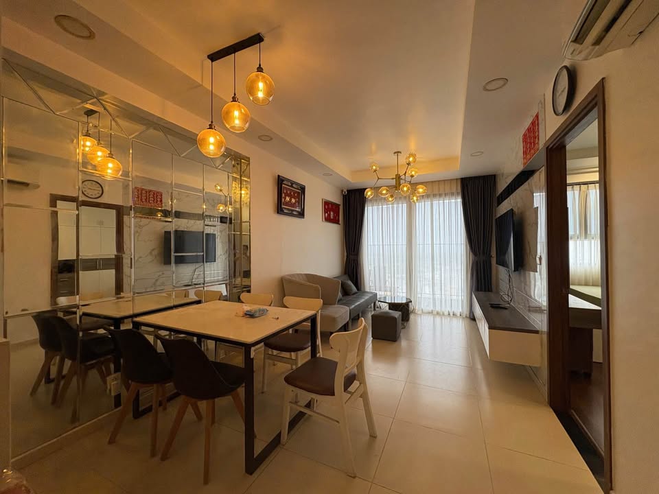 Căn hộ The Pegasuite 1 Quận 8 75m² giá 14 triệu - Full nội thất, view hồ bơi