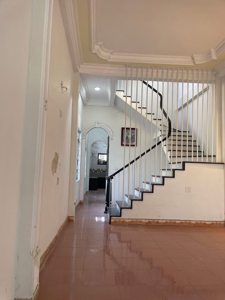 Nhà 2 tầng đường Hàm Nghi, Đông Hương 78m² giá 3 tỷ - Vị trí kinh doanh đắc địa!