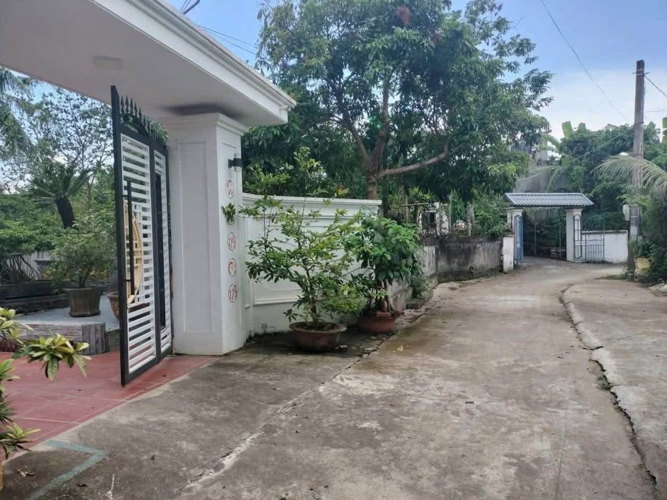 Đất nền Văn Cẩm, Hưng Hà 100m² giá chỉ 5xx triệu - Đường ô tô thông thoáng!