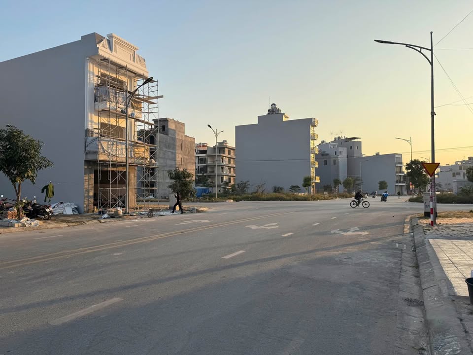 Nhà tái định cư Hồ Sen - A51, Hải Phòng, 60m², giá 6.x tỷ - Cơ hội đầu tư tuyệt vời!