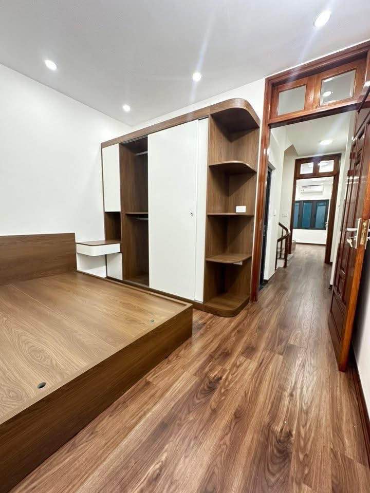 Nhà phố Trịnh Văn Bô, Xuân Phương 40m² - Đầy đủ nội thất, sẵn sàng vào ở!