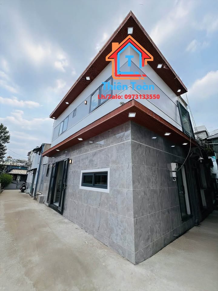 Căn góc Phú Thuận, Quận 7, 32m² giá 4.88 tỷ - Sổ hồng riêng, full nội thất!