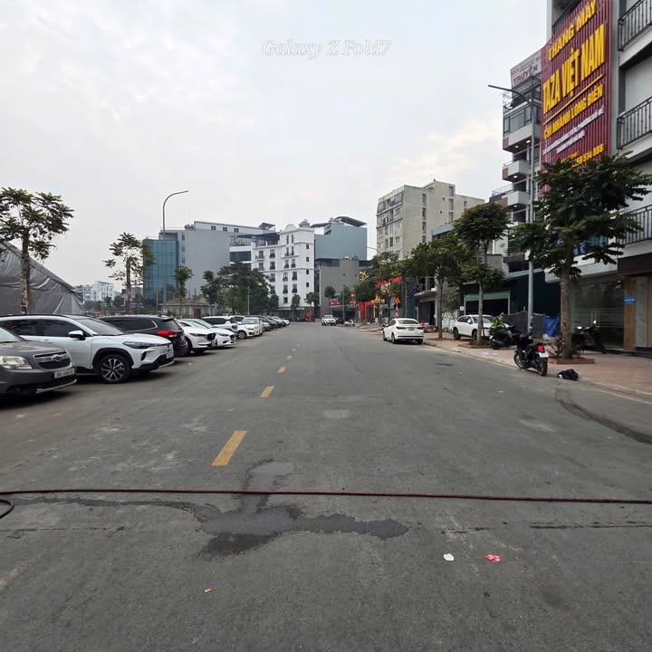 Bán đất mặt phố Hồng Tiến, Long Biên 85m² giá 38 tỷ - Đầu tư sinh lời ngay!