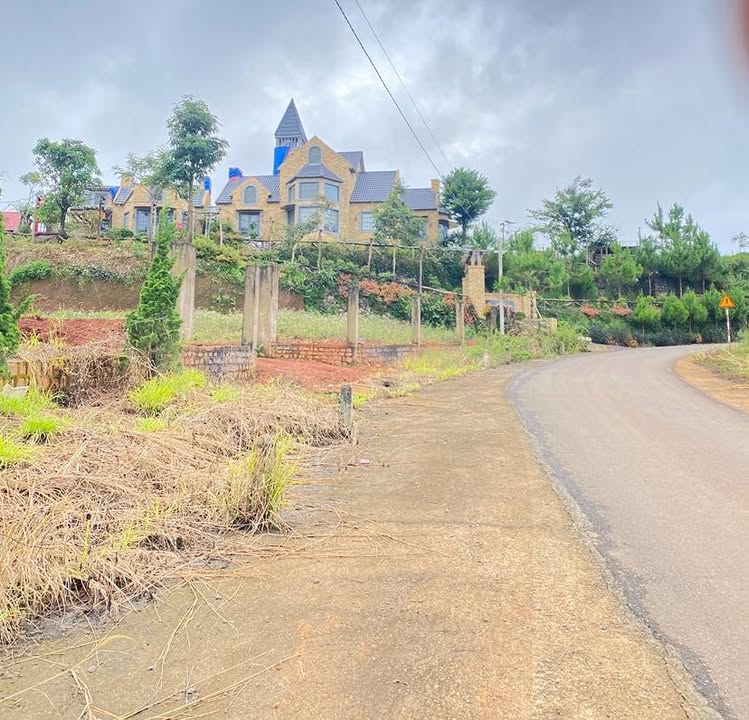 Đất nền Tôn Thất Thuyết Bảo Lộc 200m² giá 7.5 tỷ - View hồ Ông Dụ đẹp mê ly!