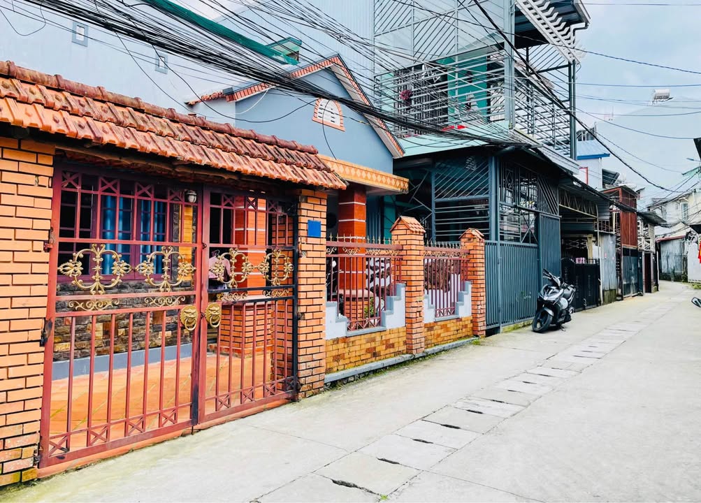 Bán nhà mặt tiền Mạc Đỉnh Chi P4 Đà Lạt 149m² giá 8.5 tỷ - Đầu tư sinh lời!