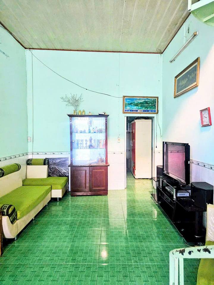 Nhà cho thuê 1 trệt 1 lầu tại Bình Khánh, Long Xuyên giá 2,5 triệu - Sẵn sàng vào ở ngay!