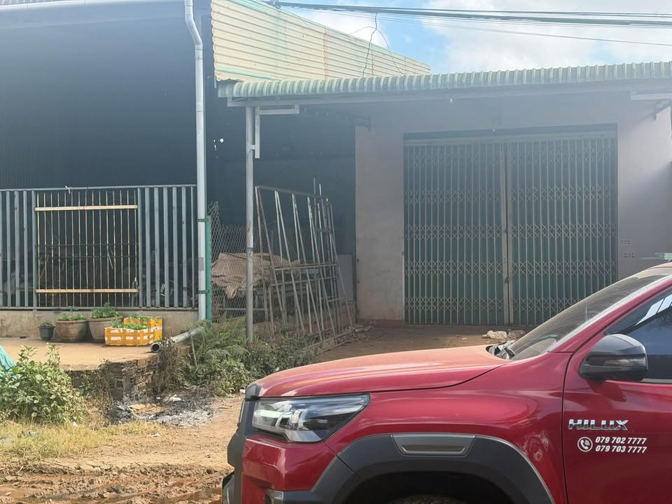 Đất thổ cư 200m² Y Jut, Huyện Krông Pắc giá 4 tỷ - Thương lượng ngay!