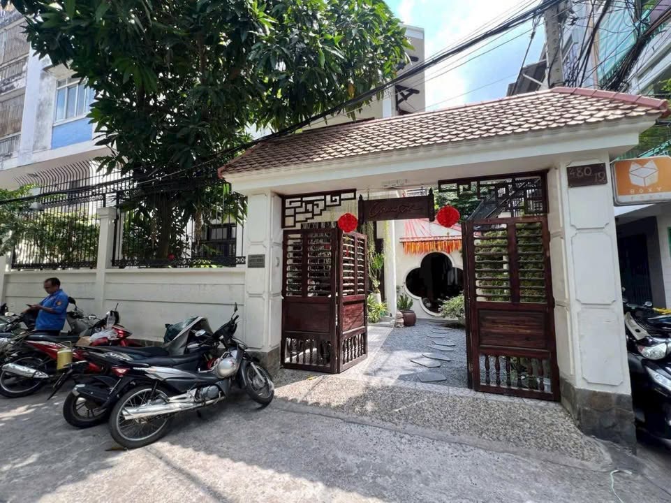 Biệt thự góc 2 mặt tiền Nguyễn Tri Phương, Quận 10, 170.9m² giá 37 tỷ - Đầu tư sinh lời tuyệt vời!