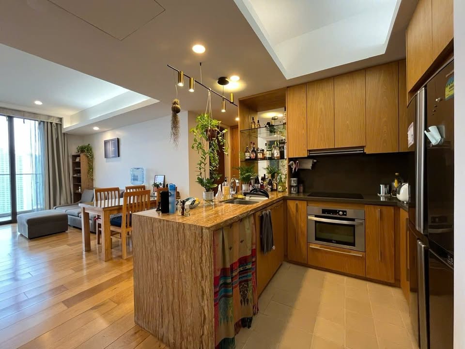 Căn hộ IPH Xuân Thủy Cầu Giấy 98m² giá 27 triệu - Full nội thất đẹp, vào ở ngay!