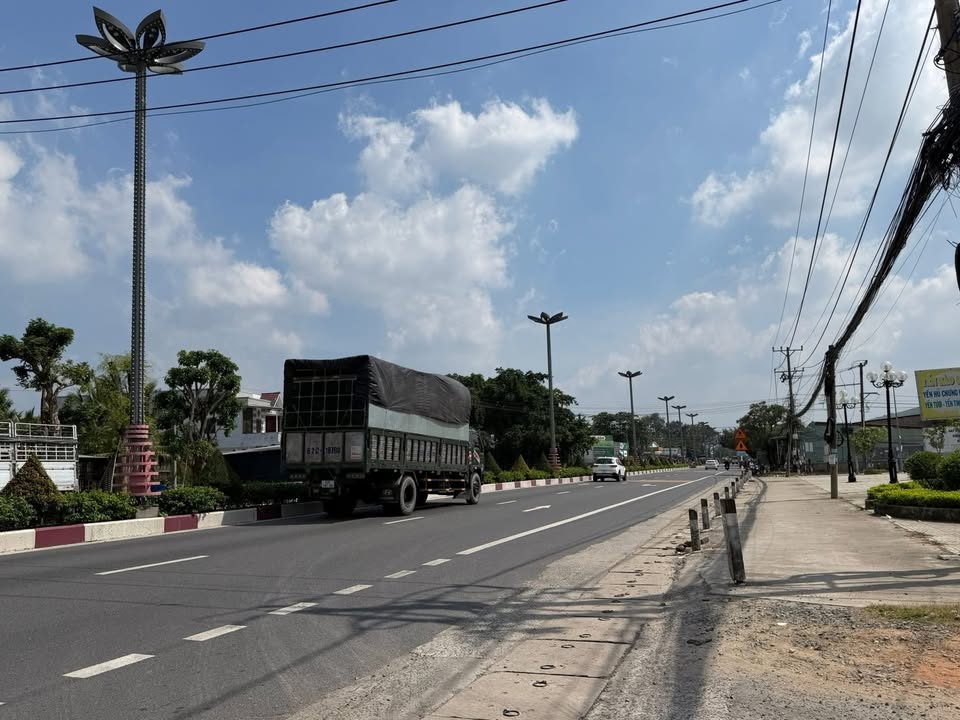 Đất nền thổ cư 148,9m² xã Thạnh Tân - Giá thương lượng 2,45 tỷ