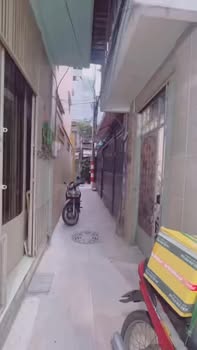 Nhà bán hẻm Lạc Long Quân, Tân Bình 18m² giá 3.45 tỷ - Gần chợ và sân bay!