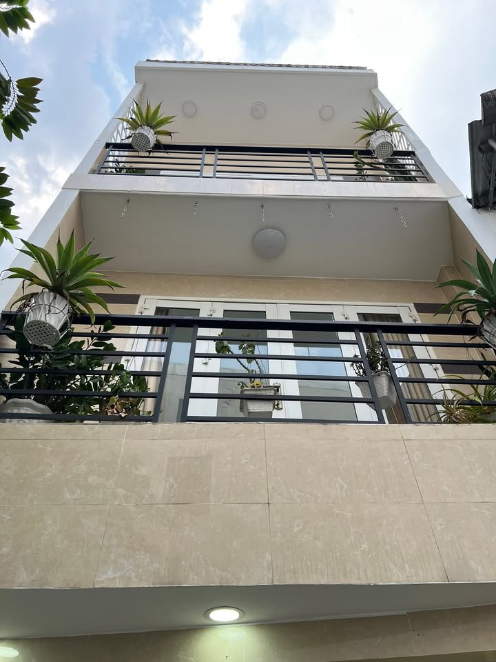 Nhà phố 4 tầng Lê Quang Định, Bình Thạnh 37m² giá 4.8 tỷ - Chính chủ bán gấp!