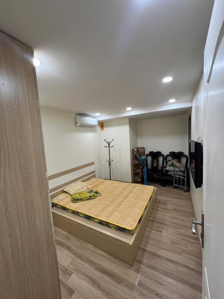 Chung cư Imperial 360 Định Công 117m² giá 15 triệu - Full nội thất tiện nghi!