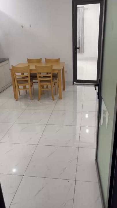 Phòng cho thuê phố Trịnh Công Sơn, Tây Hồ 5 triệu - Không gian khép kín, đầy đủ tiện nghi!