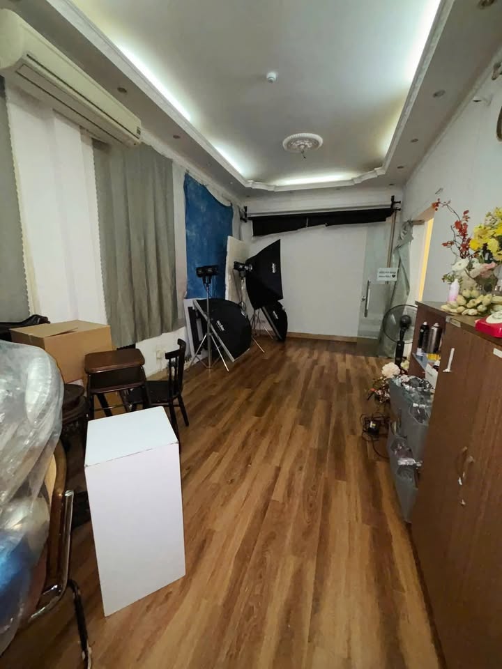 Nhà phân lô Kim Đồng - Giải Phóng 70m² giá 25 triệu - Lô góc 3 mặt thoáng lý tưởng!