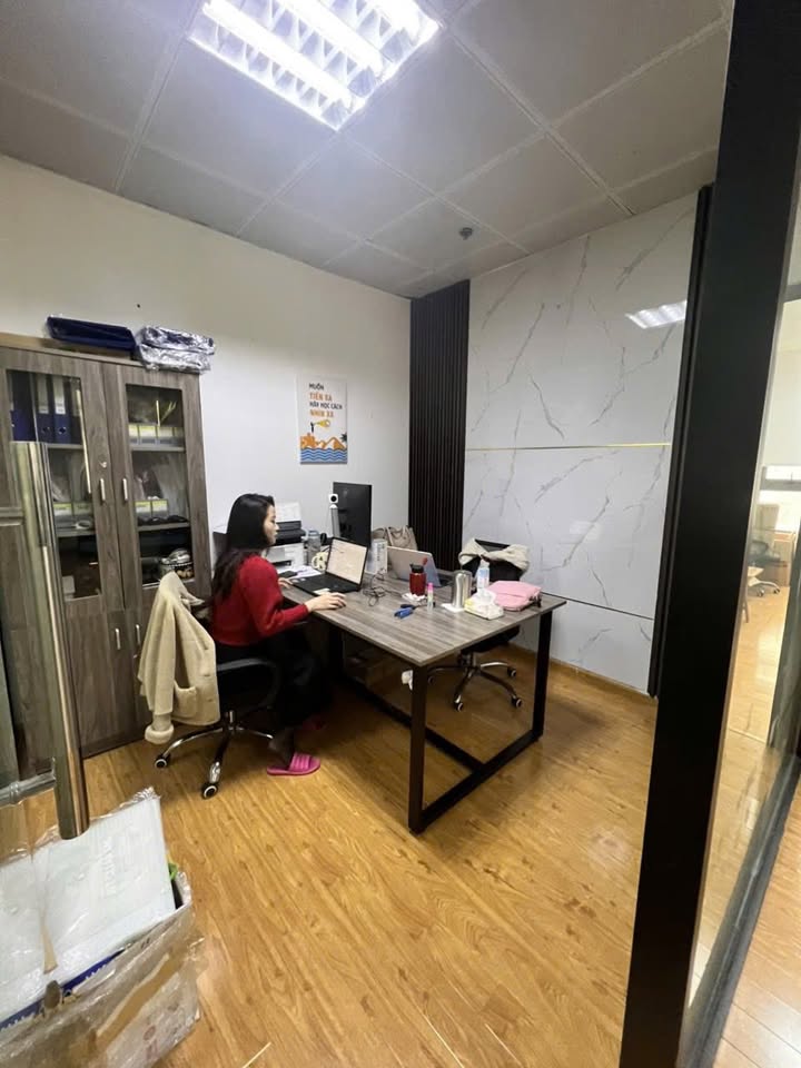 Văn phòng cho thuê tại Tòa Tây Hà 120m² giá 22 triệu - Không thể bỏ lỡ!