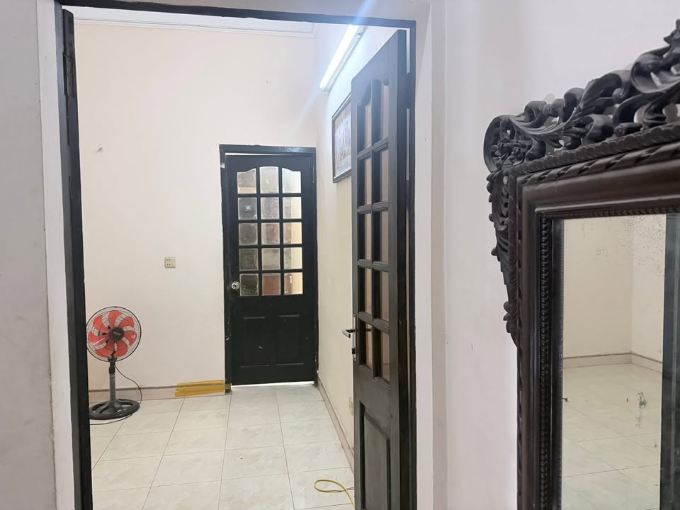 Cho thuê nhà tầng 2 tại Thành Công, 50m² giá 4.5 triệu - Không gian sạch sẽ, thoáng mát!