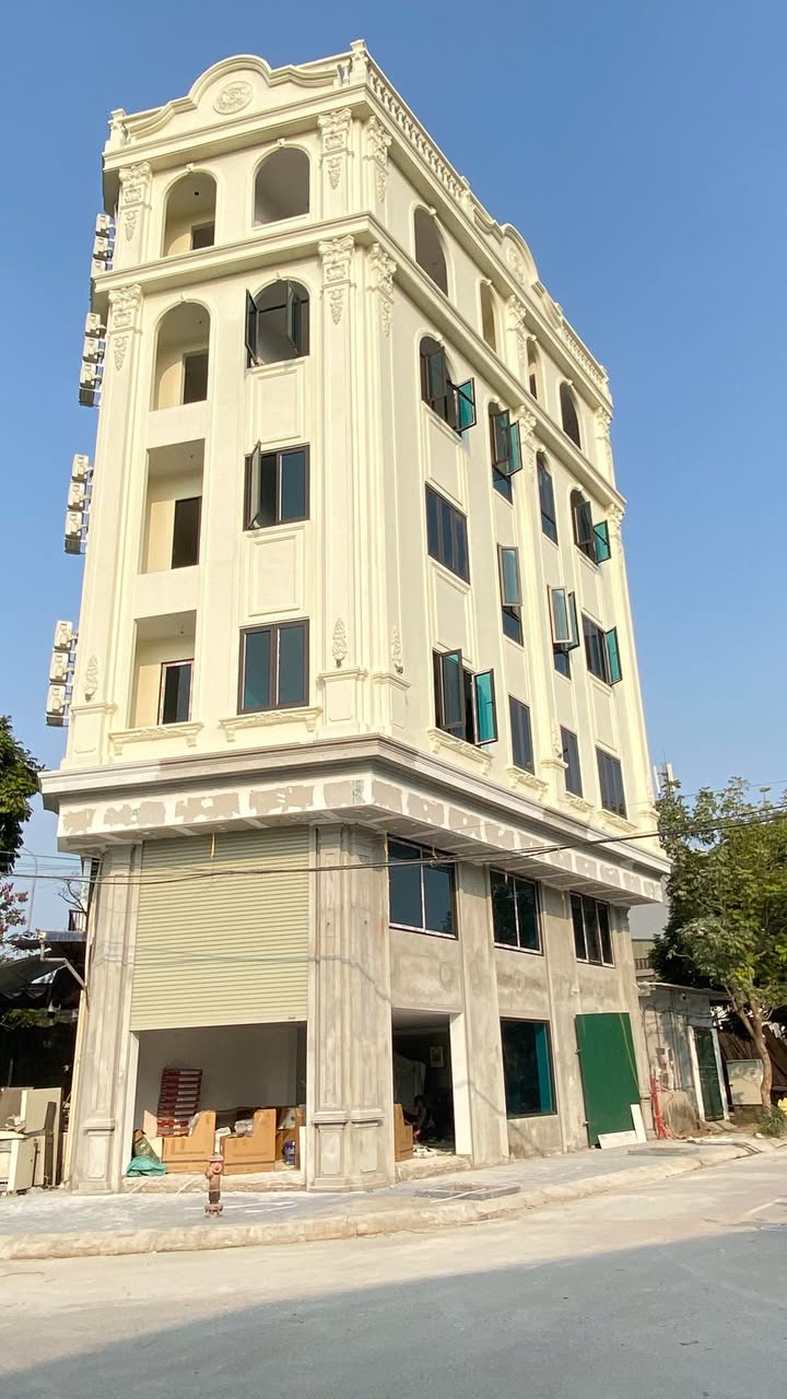 Nhà 6 tầng Hữu Lê, Thanh Trì 360m² - Vị trí đẹp, thang máy tiện lợi!