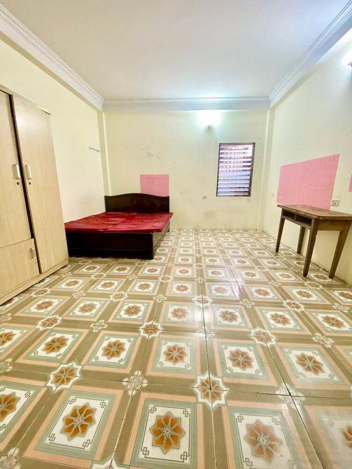 Phòng cho thuê tại ngõ 255 Nguyễn Khang, Cầu Giấy - Giá chỉ 2.4 triệu/tháng