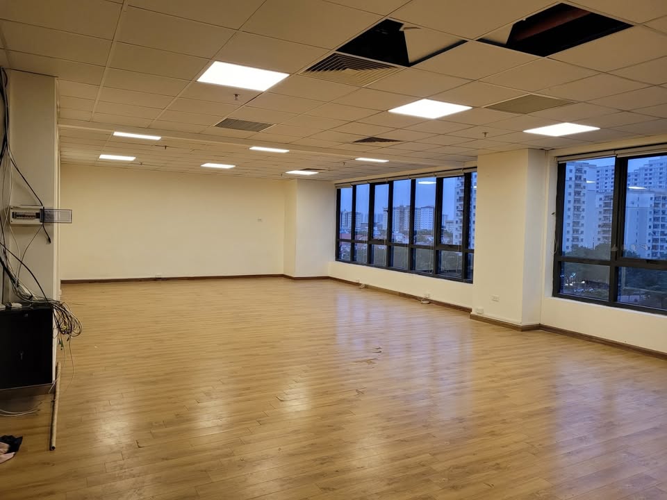 Văn phòng cho thuê SunSquare Mỹ Đình 190m² giá chỉ 60 triệu - Mặt bằng hiếm có!