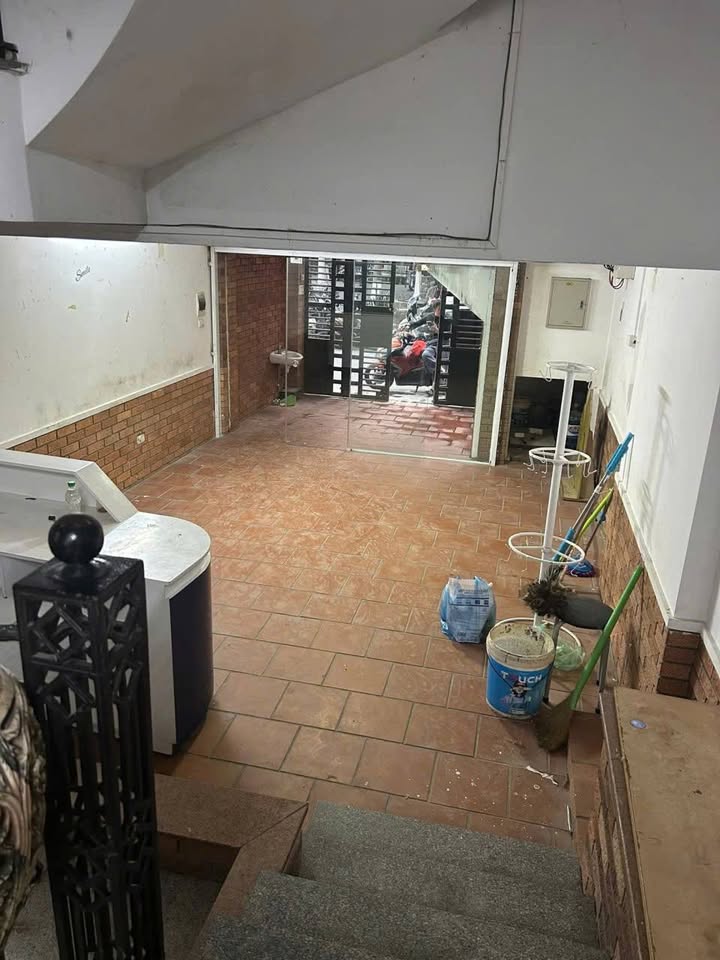 Nhà phố cho thuê Trần Duy Hưng 85m² giá 26 triệu - Hoạt động ngay!