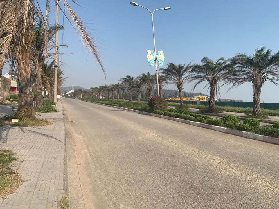 Đất 2 mặt đường Bình Minh Cửa Lò 113.7m² giá 7.5 tỷ - Cơ hội đầu tư sinh lời cao!