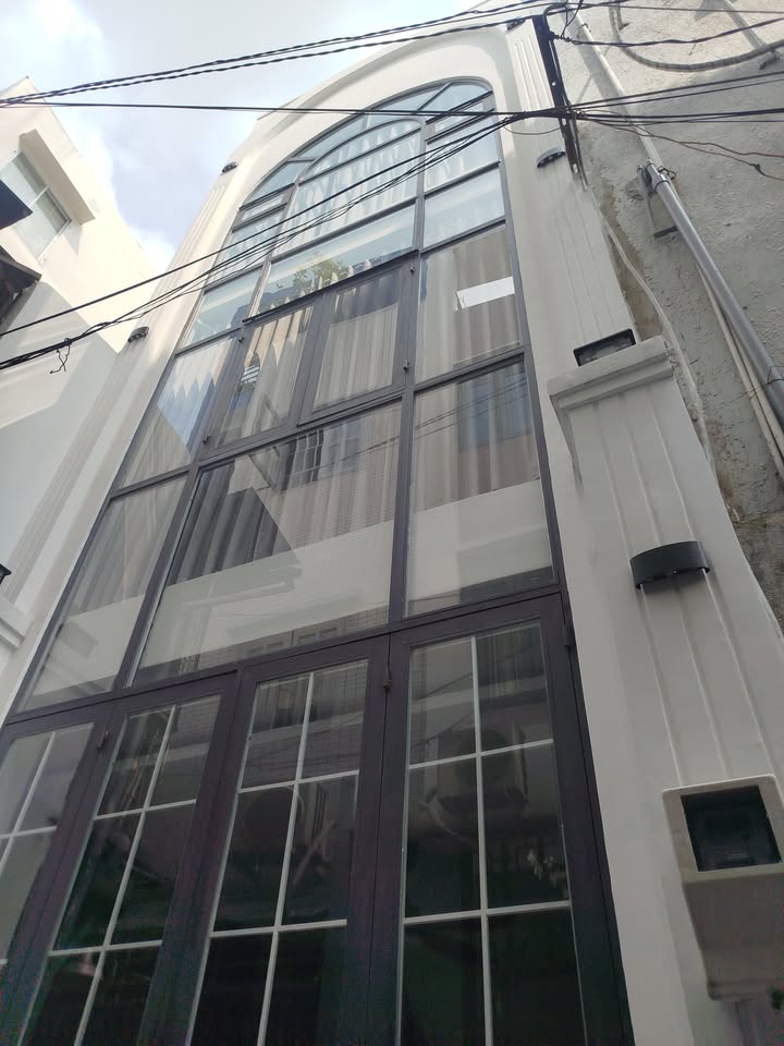 Nhà phố 20m² Huỳnh Văn Bánh, Phú Nhuận giá 45 tỷ - Cơ hội đầu tư hấp dẫn!