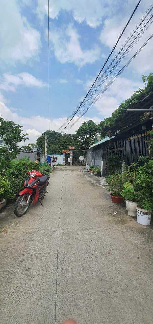 Đất nền 672m² xã Xuân Thới Thượng giá 5.2 tỷ - Sổ hồng chính chủ, bớt nhẹ!