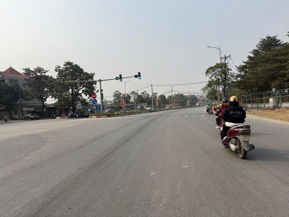 Nhà 3 tầng 200m² tại Đông Anh giá 75 tỷ - Đầu tư sinh lời ngay!