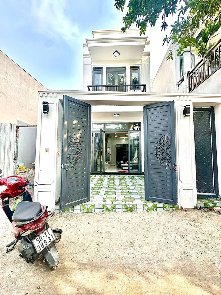 Nhà mới xây tại Hóc Môn 89m² giá 4.85 tỷ - Sổ hồng riêng, vào ở ngay!