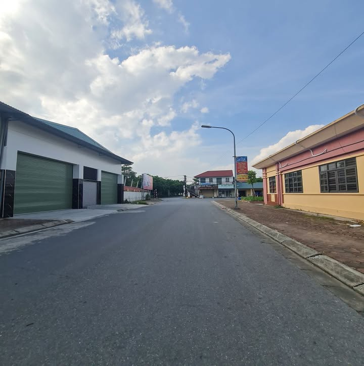 Nhà 3 tầng Đông Dư 111m² giá 11 tỷ - Ô tô vào tận nơi!