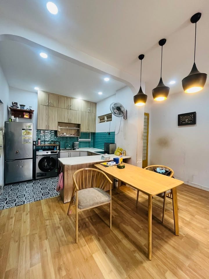 Căn hộ 2PN chung cư 750/1Bis Nguyễn Kiệm 60.3m² giá 2.95 tỷ - Sổ hồng lâu dài