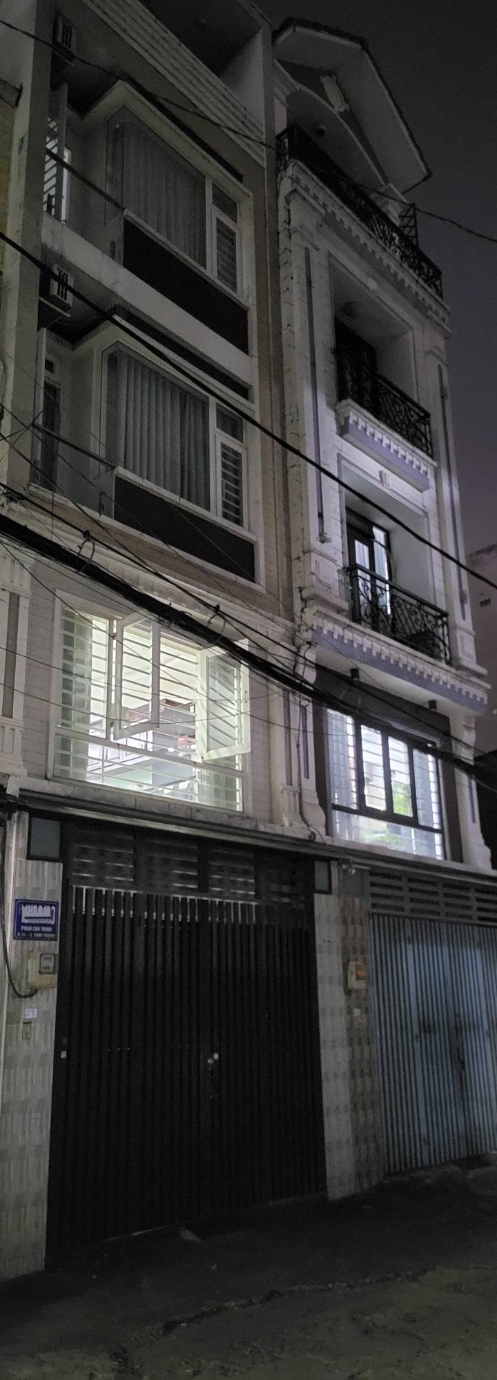 Nhà 5 tầng Bạch Đằng 52m² giá 10 tỷ - Ô tô vào tận nơi!