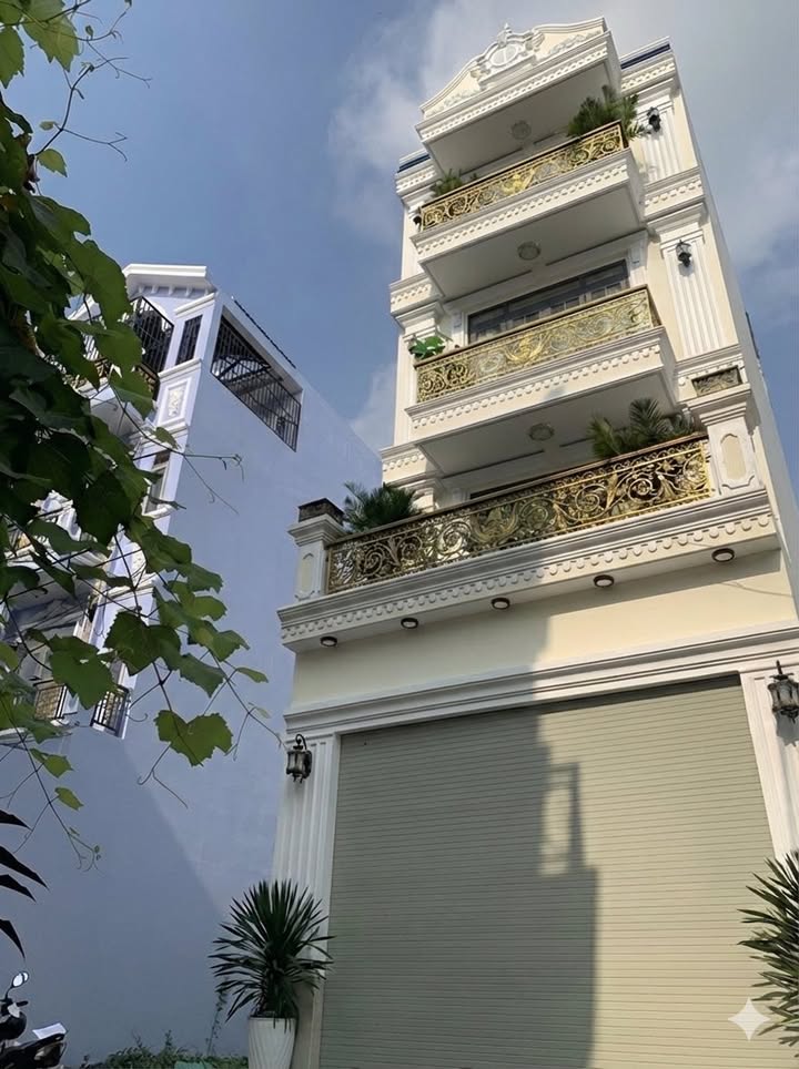 Nhà phố 4 tầng Đào Tông Nguyên Nhà Bè 81m² giá 9.9 tỷ - Full nội thất sang trọng!