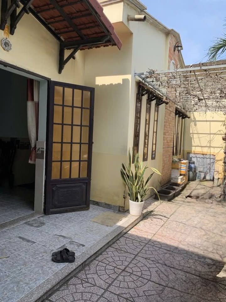 Đất mặt tiền ĐT 743A Dĩ An 95m² giá 3 tỷ - Kinh doanh thuận lợi!