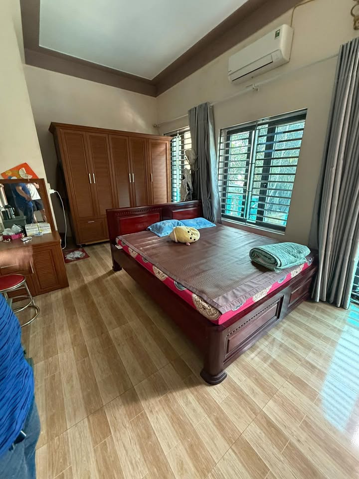 Nhà cho thuê gần chung cư Hoàng Gia Kinh Bắc 5 phòng ngủ - Giá chỉ 12 triệu/tháng!