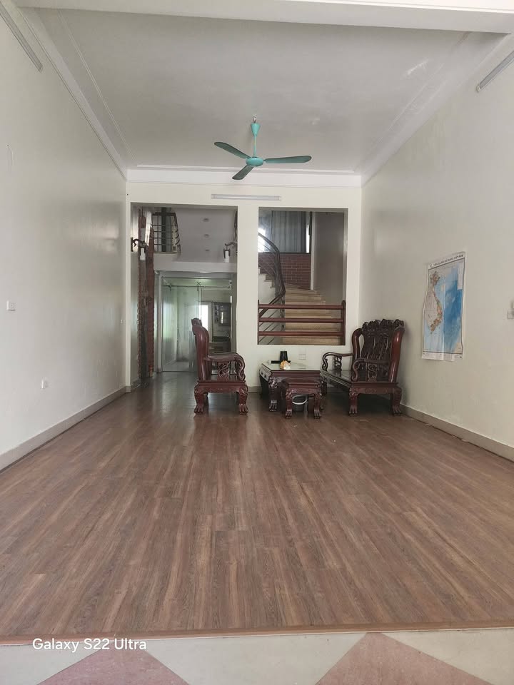 Nhà cho thuê tại phố Lê Hồng Phong, Bắc Ninh 4 phòng ngủ - Giá hấp dẫn 18 triệu/tháng!