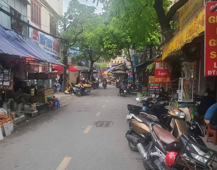 FrontHouse Phố Hoa Bằng 65m² giá 12.5 tỷ - Mặt phố kinh doanh sầm uất!