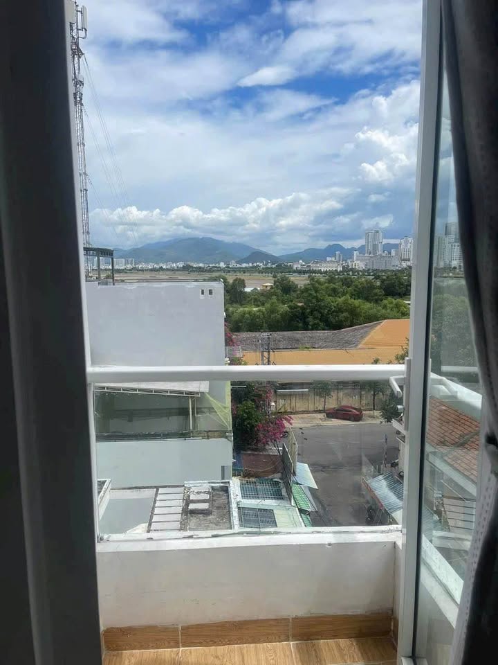 Căn hộ cho thuê Hoàng Diệu Nha Trang 55m² giá 6 triệu - Không gian thoáng mát, gần chợ và trường học!