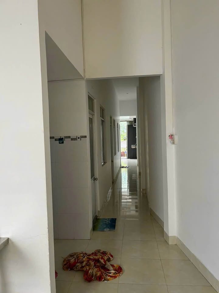 Nhà cho thuê tại tổ 1 Lương Định Của, 3 phòng ngủ - Diện tích rộng, giá thỏa thuận