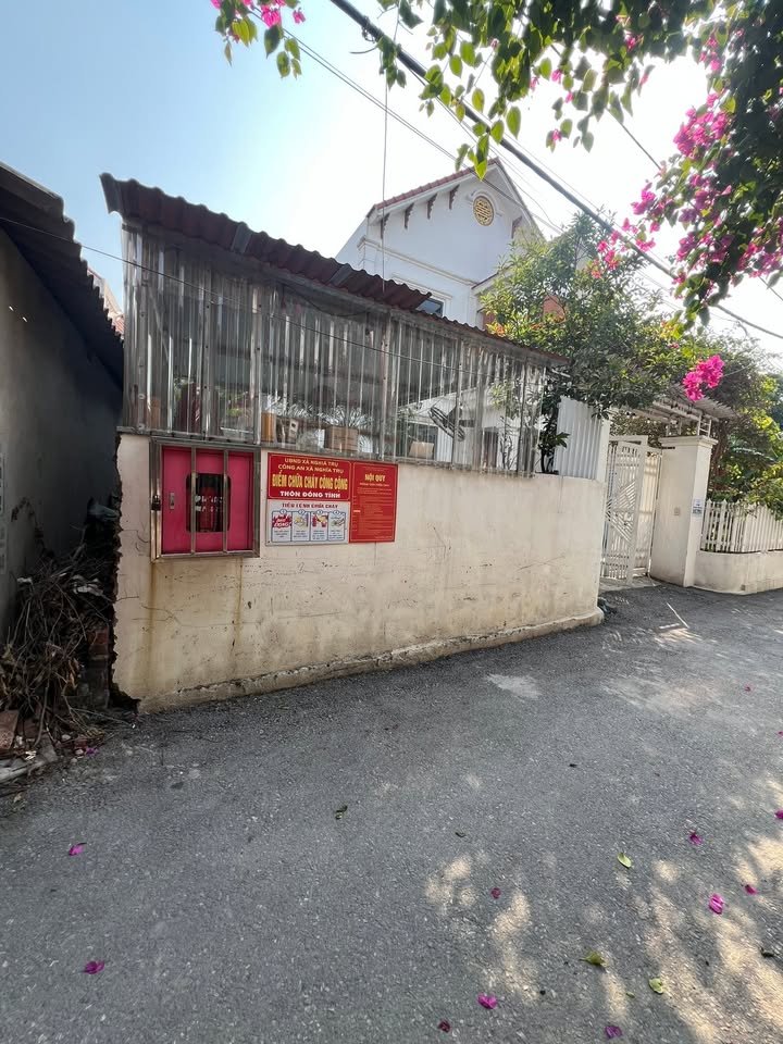 Nhà phố Xã Nghĩa Trụ 139,5m² giá thỏa thuận - Đường ô tô đỗ cửa, xây kiên cố 2022!