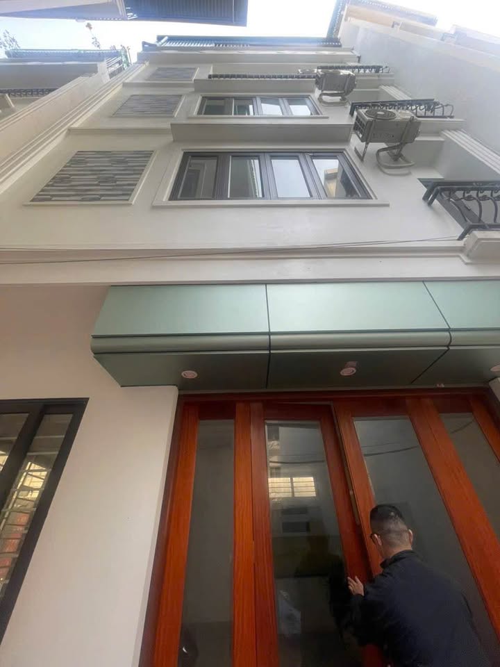 Nhà góc tại Lai Xá, Hoài Đức 35m² giá 6 tỷ - Vị trí đắc địa gần trường đại học!