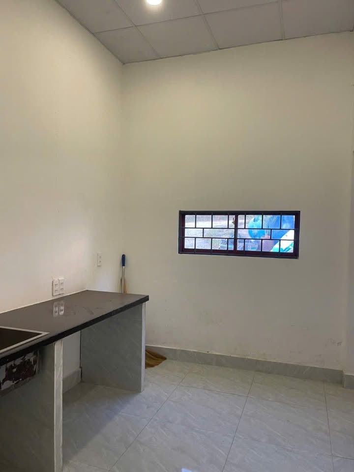 Nhà cho thuê Phong Châu Nha Trang 80m² giá 250 triệu - Gần cầu Phong Châu!