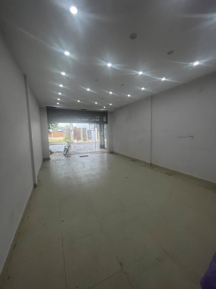 Nhà 2 tầng tại Điện Dương 100m² giá 2.85 tỷ - Gần biển và chợ