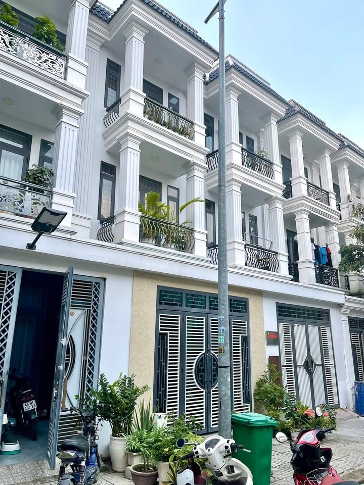 Nhà cho thuê 1 trệt 2 lầu tại An Phú, Thuận An 4 phòng ngủ - Phù hợp cho gia đình và văn phòng